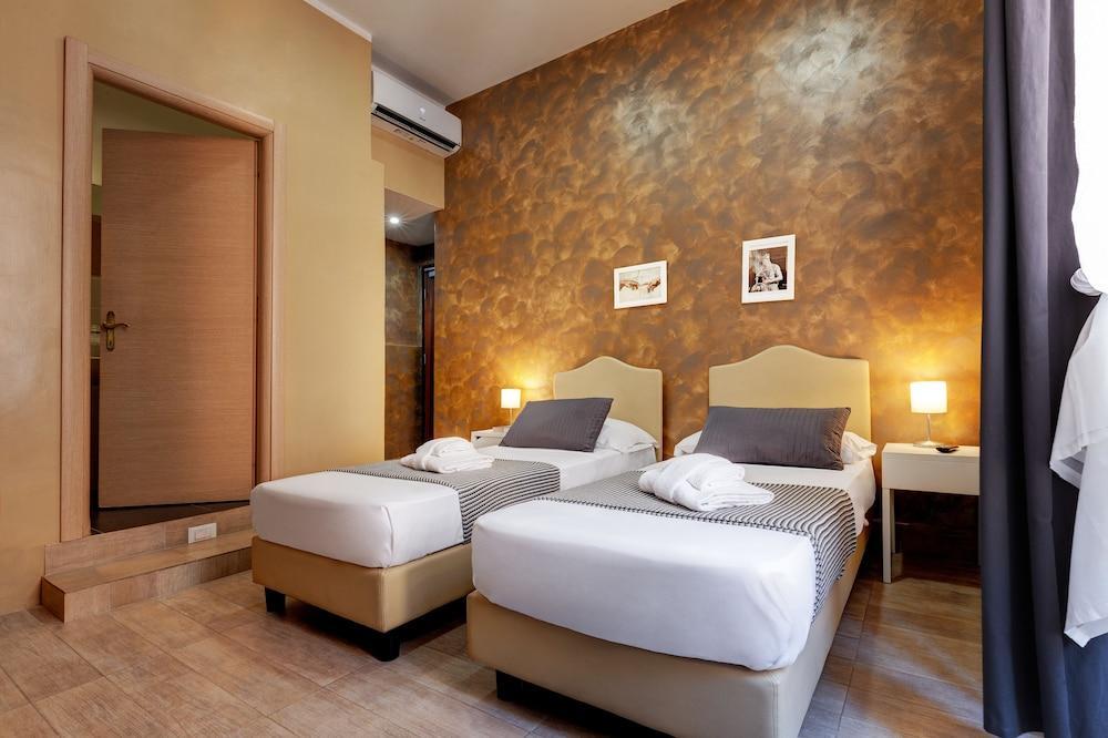 Domus Veneto Bed & Breakfast 2*